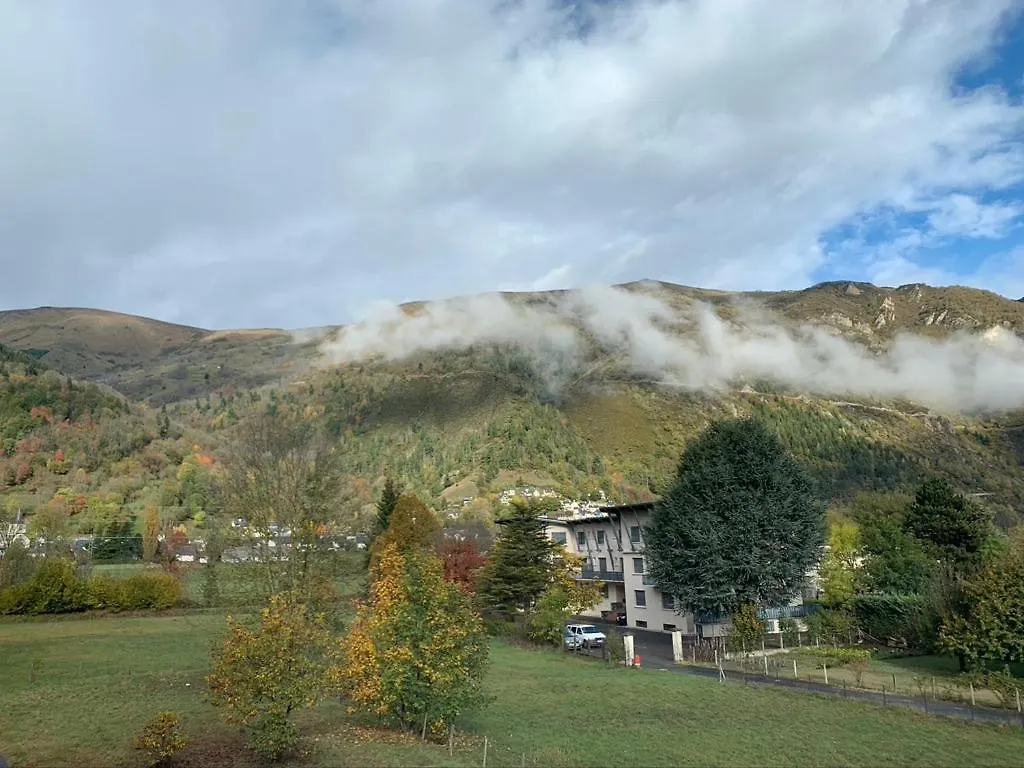 Appartement Centre-Ville Saint-Lary Vue Montagne Francie